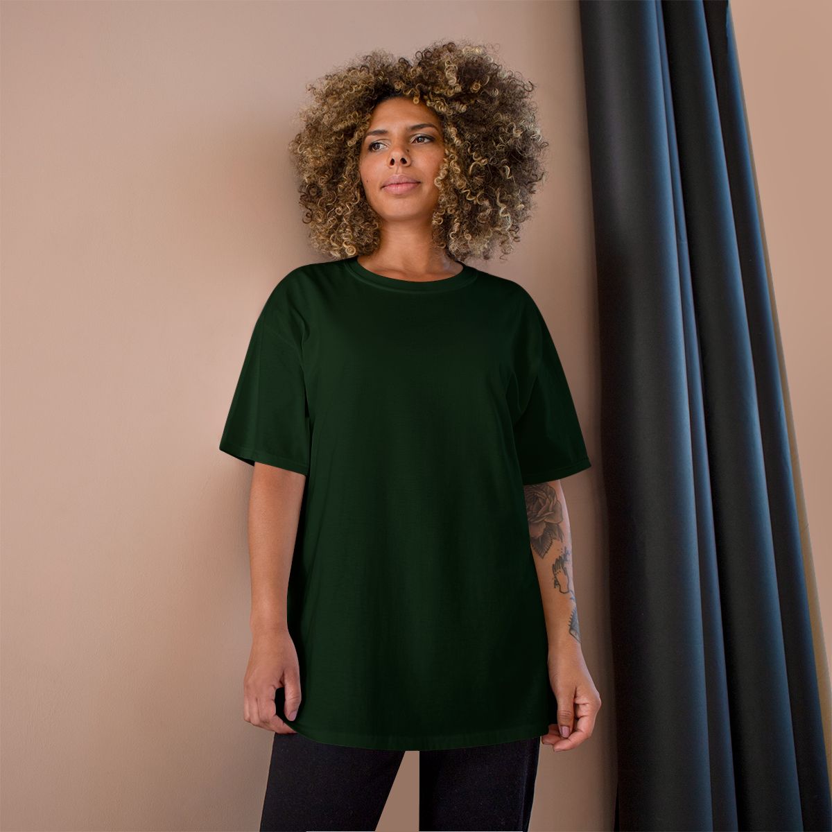 Simple Dark Green T-shirt with Comfortable Fit