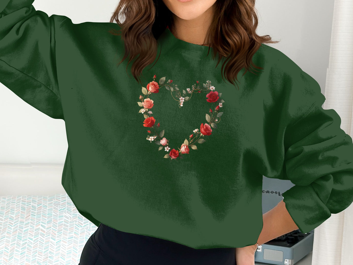 Heart Shaped Floral Wreath Print Women's Sweatshirt