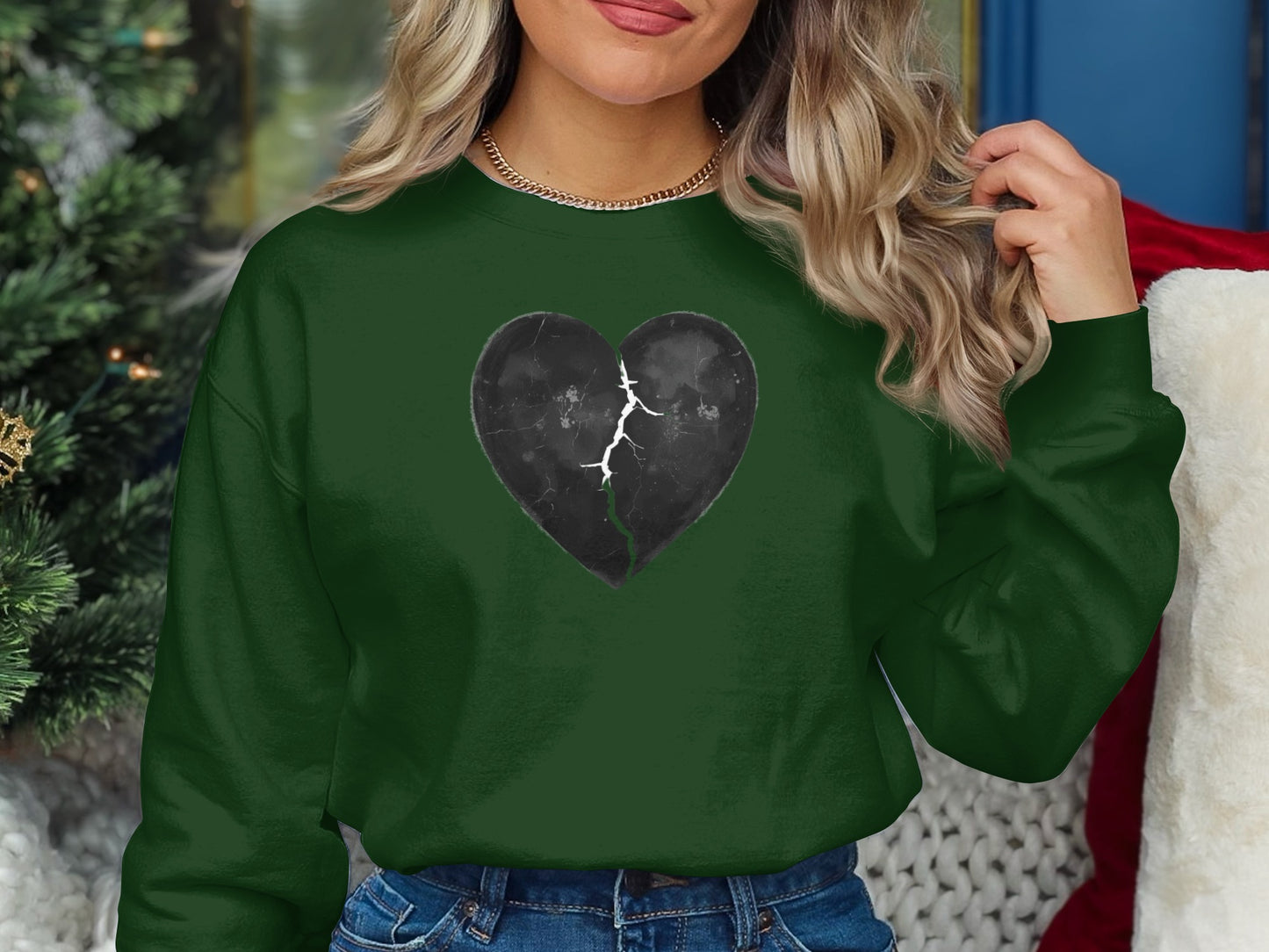 Chipped Heart Design Green Fashionable Sweatshirt